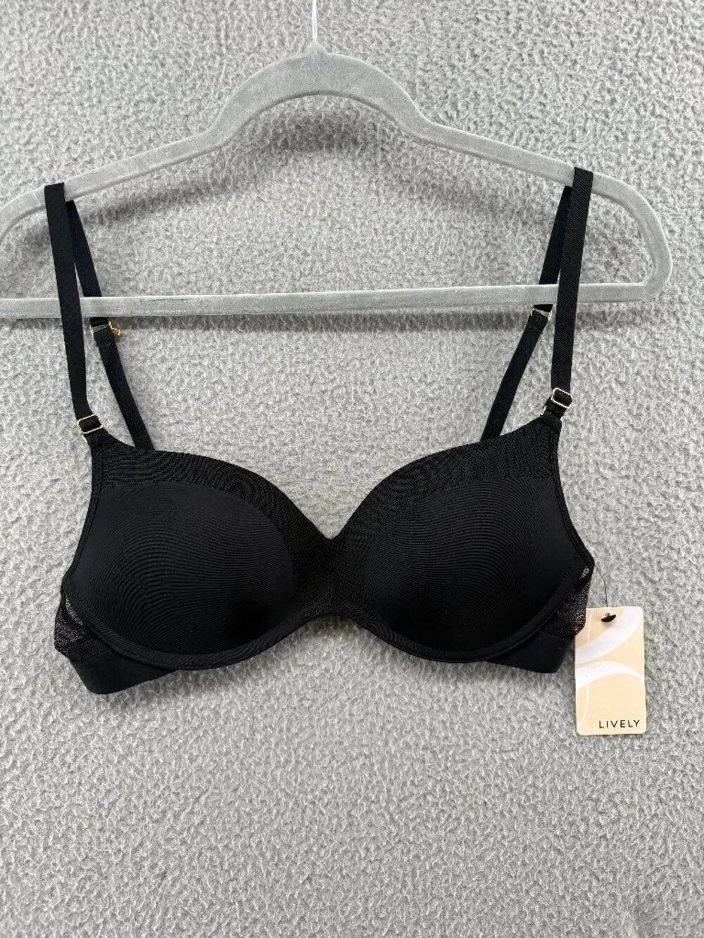 NWT LIVELY The No-Wire Push-Up Bra 34B Jet Black